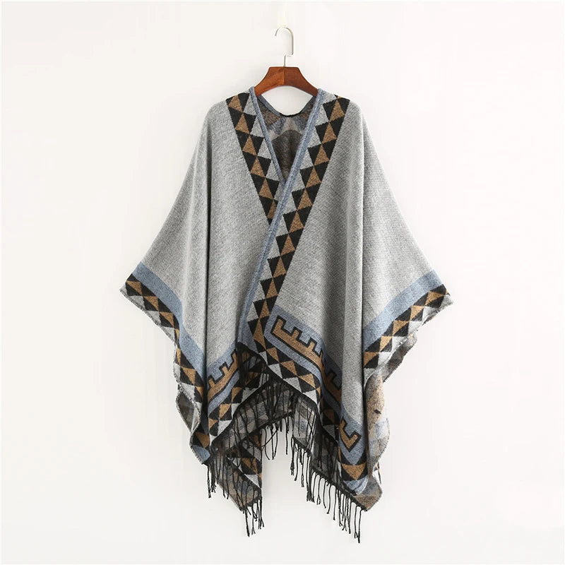Figueroa - Geometric Border Light Gray Poncho