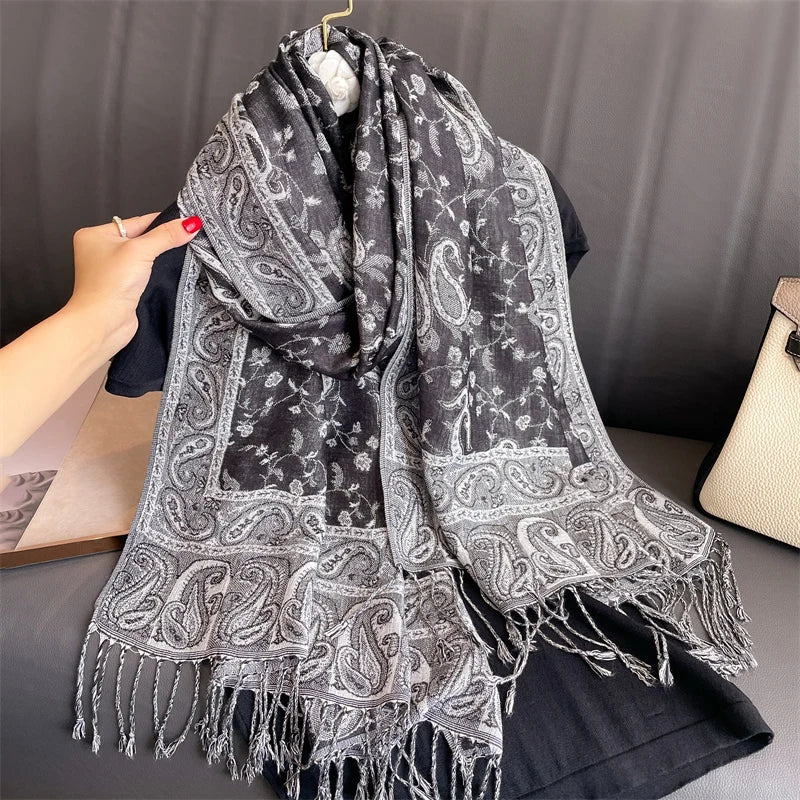 Chantilly - Midnight Lace Wrap