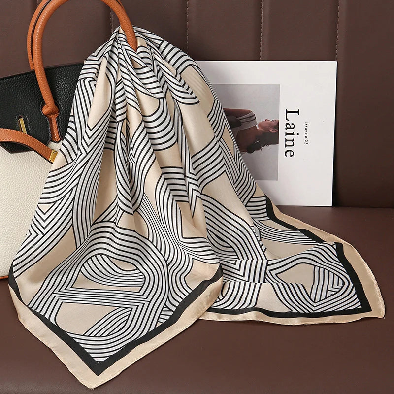 Clermont - Monochrome Maze Scarf