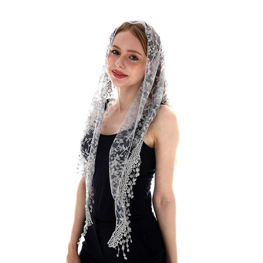 Zabala Mantilla – White Lace with Scalloped Trim