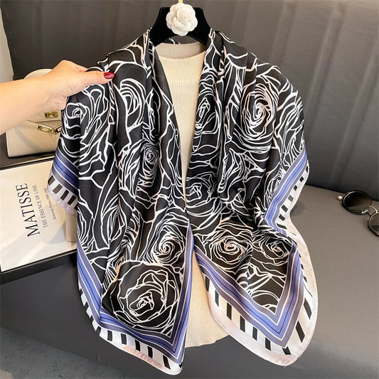 Escandón - Black & White Rose Pattern Scarf