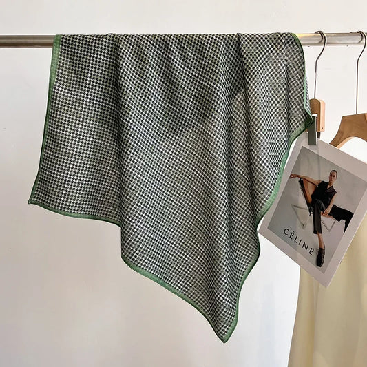 Quiñones - Verdant Houndstooth Scarf