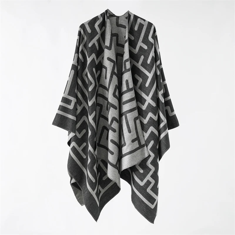 Borbón - Monochrome Labyrinth Poncho – Urban Elegance in Motion