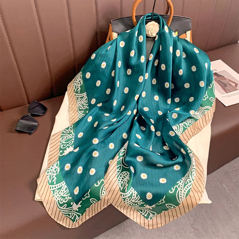 Maillé - Daisy Meadow Green Scarf
