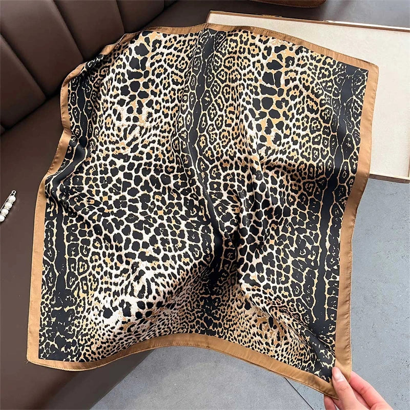 Bentivoglio - Wild Elegance Leopard Scarf