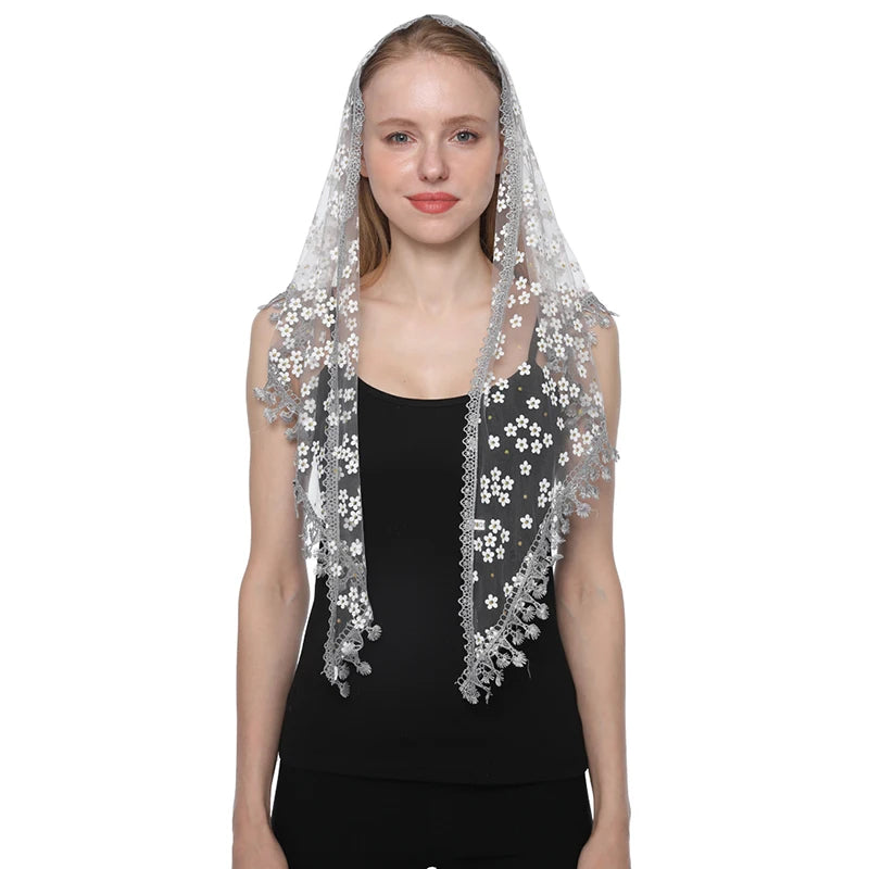 Gavilán Mantilla – Silver Lace with Floral Embroidery and Scalloped Edge