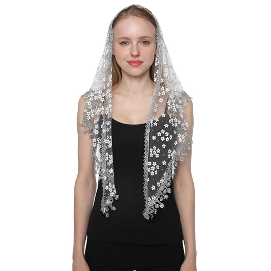 Gavilán Mantilla – Silver Lace with Floral Embroidery and Scalloped Edge